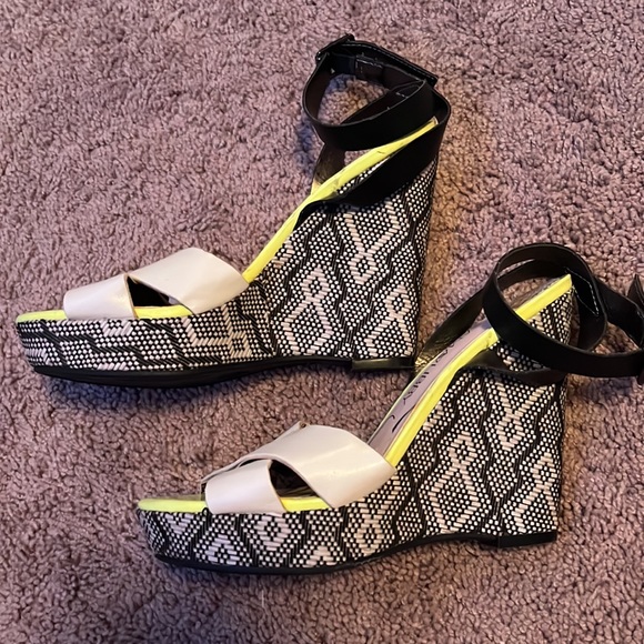 Sam and Libby snake skin wedges - Picture 2 of 3